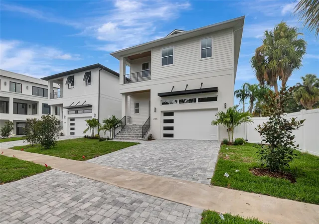 Photo 2 of Single family home for sale at 206 Chippewa Ave, Tampa, FL 33606 | MLS# TB8532243 | Listing updated on 2026-10-08