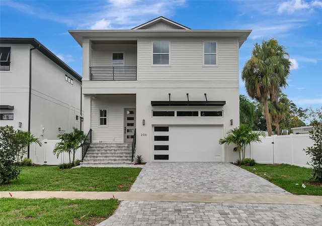 Photo 3 of Single family home for sale at 206 Chippewa Ave, Tampa, FL 33606 | MLS# TB8532243 | Listing updated on 2026-10-08