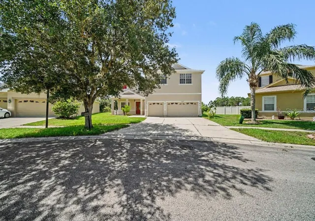Photo 3 of Single family home for sale at 20009 Oakflower Ave, Tampa, FL 33647 | MLS# TB8532244 | Listing updated on 2026-09-04