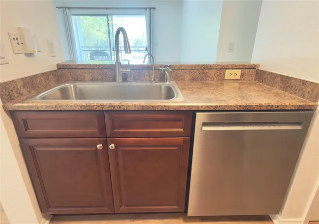 2nd image of 3705 Sw 27Th St, GAINESVILLE, FL 32608