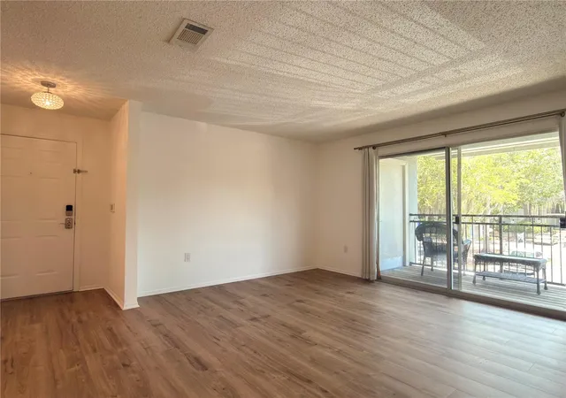 4th image of 3705 Sw 27Th St #1225, Gainesville, FL 32608 | MLS# O6427727