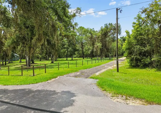 4th image of 5111 E Unnamed Ln, Floral City, FL 34436 | MLS# TB8532246