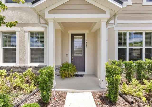 Photo 3 of Townhouse for sale at 9421 Randal Park Blvd, Orlando, FL 32832 | MLS# O6427735 | Listing updated on 2026-09-06