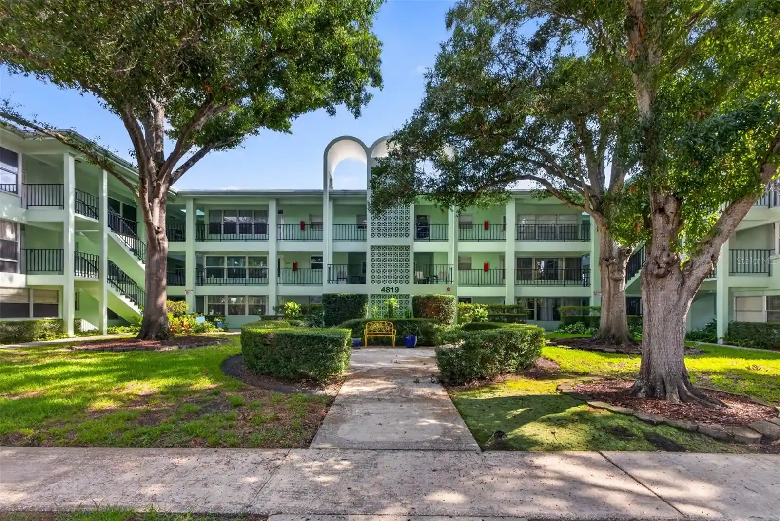 Listing Photo 1 - Condo for sale in 4819 8Th Ave N located at 4819 8Th Ave N, St. Petersburg, FL 33713 - Unit #201