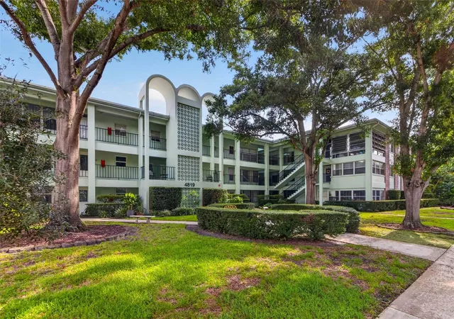 Photo 3 of Condo for sale at 4819 8th Avenue N #201, Saint Petersburg, FL 33713 | MLS# TB8532261 | Listing updated on 2026-10-04