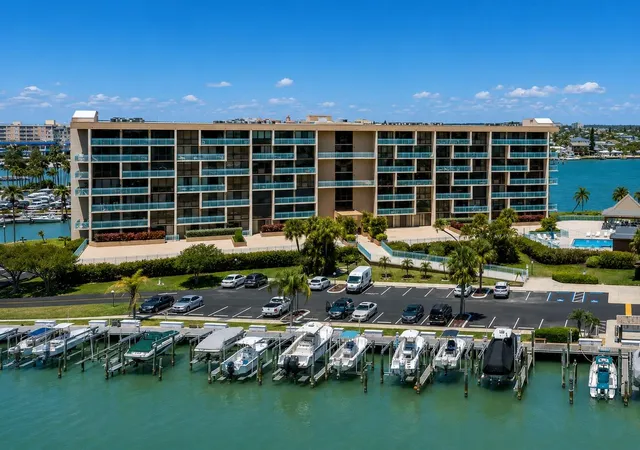 2nd image of 1 Key Capri #102W, Treasure Island, FL 33706 | MLS# TB8532263