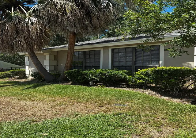 2nd image of 1701 Se 24th Rd #201, Ocala, FL 34471 | MLS# OM729092