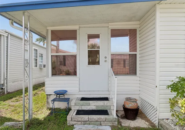 Photo 3 of Manufactured home for sale at 18675 US Hwy 19 N #116, Clearwater, FL 33764 | MLS# TB8532268 | Listing updated on 2026-07-29