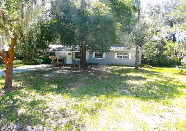 2nd image of 106 Willard Ave, Fruitland Park, FL 34731 | MLS# G5115474
