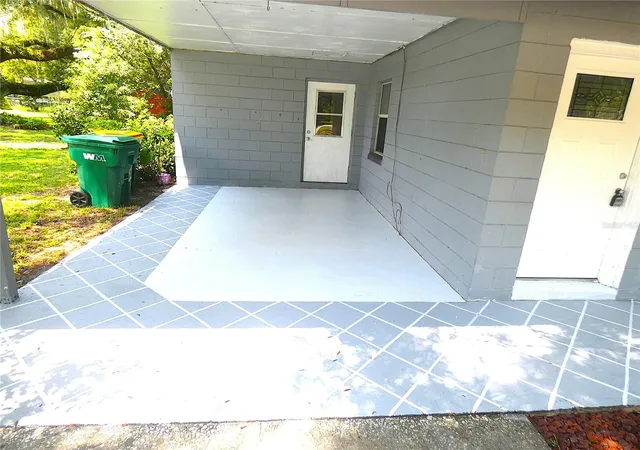Photo 3 of Single family home for sale at 106 Willard Ave, Fruitland Park, FL 34731 | MLS# G5115474 | Listing updated on 2026-07-30