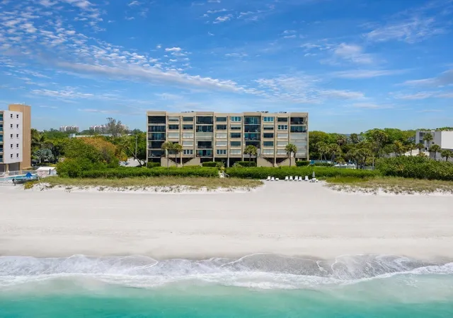 1st image of 2675 Gulf Of Mexico Dr #203, Longboat Key, FL 34228 | MLS# A4700908
