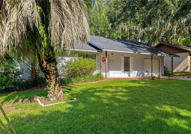 Photo 3 of Single family home for sale at 716 Se 31st Avenue, Ocala, FL 34471 | MLS# OM729096 | Listing updated on 2026-09-05