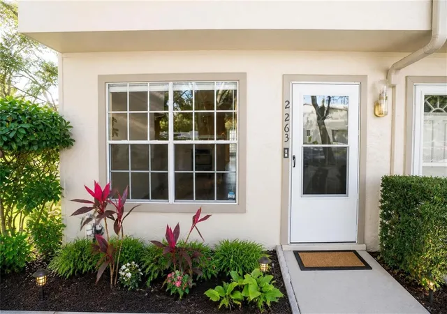 Photo 3 of Townhouse for sale at 2263 Fletchers Point Cir, Tampa, FL 33613 | MLS# TB8532279 | Listing updated on 2026-09-28