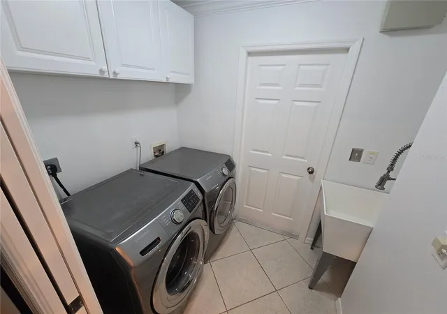 Photo 4 of Single family home for sale at 219 NW 25th Place, Cape Coral, FL 33993 | MLS# C7528774 | Listing updated on 2026-10-28