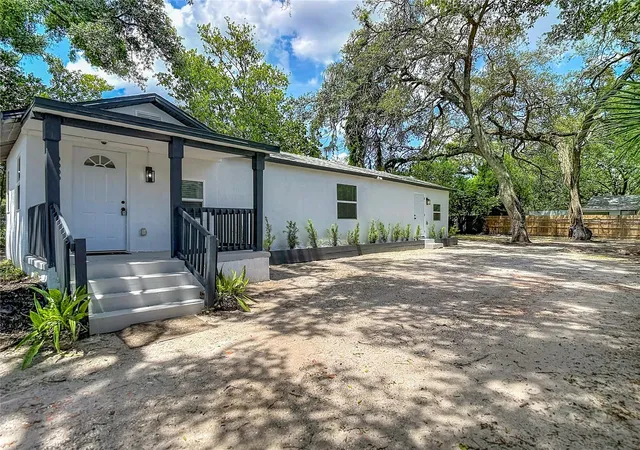 Photo 1 of Single family home for sale at 10009 N Florence Ave, Tampa, FL 33612 | MLS# TB8532293 | Listing updated on 2026-09-04