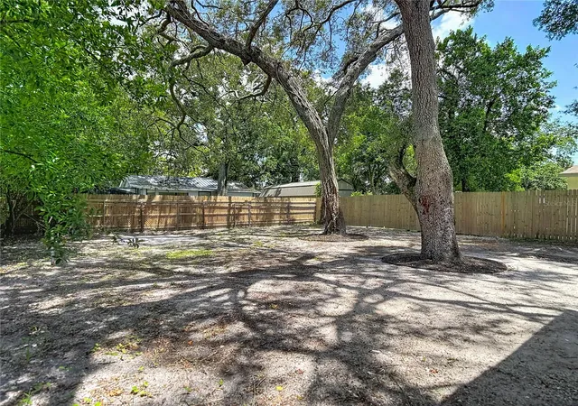 Photo 2 of Single family home for sale at 10009 N Florence Ave, Tampa, FL 33612 | MLS# TB8532293 | Listing updated on 2026-09-04