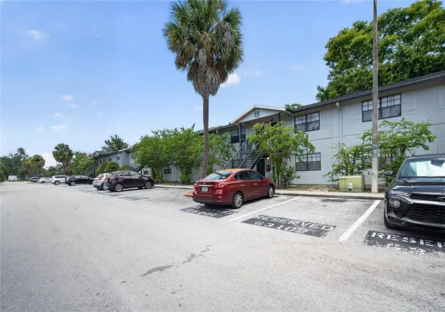 Photo 17 of Condo for sale at 12405 Oak Cedar Pl #202, Tampa, FL 33612 | MLS# TB8532297 | Listing updated on 2026-08-28