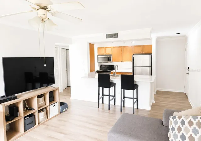 5th image of 2500 Winding Crk Blvd #E208, Clearwater, FL 33761 | MLS# TB8532298