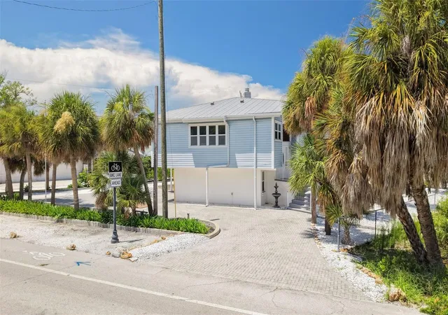 3rd image of 6000 N Beach Rd, Englewood, FL 34223 | MLS# D6148188