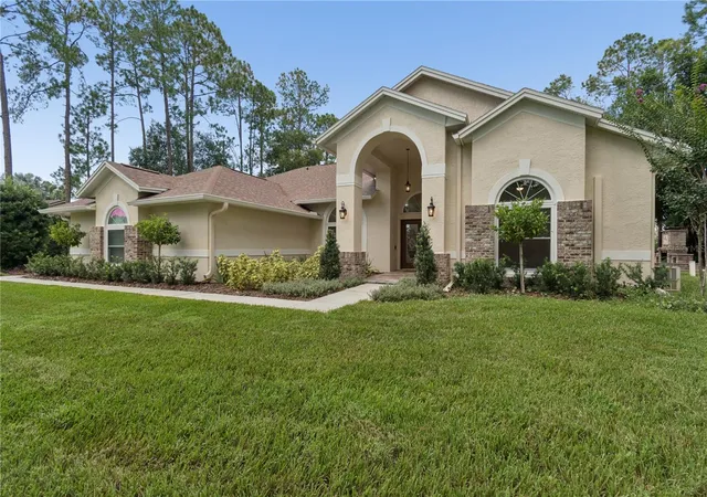 2nd image of 18811 Victor Manuel Dr, Lutz, FL 33548 | MLS# TB8532307