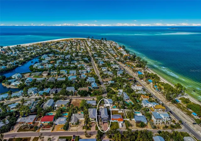 Photo 4 of Single family home for sale at 159 Crescent Dr, Anna Maria, FL 34216 | MLS# A4700920 | Listing updated on 2026-10-05