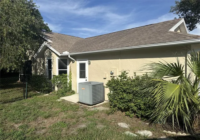 Photo 3 of Single family home for sale at 3174 57th Avenue Cir E, Bradenton, FL 34203 | MLS# C7528776 | Listing updated on 2026-09-28