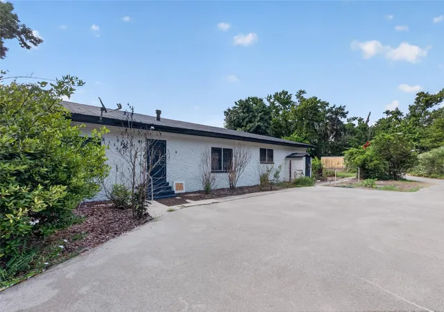 3rd image of 14820 County Road 48, Astatula, FL 34705 | MLS# O6427777