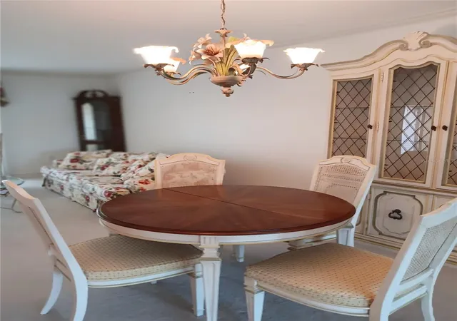 Photo 4 of Single family home for sale at 980 N Gondola Dr, Venice, FL 34293 | MLS# N6145144 | Listing updated on 2026-08-30