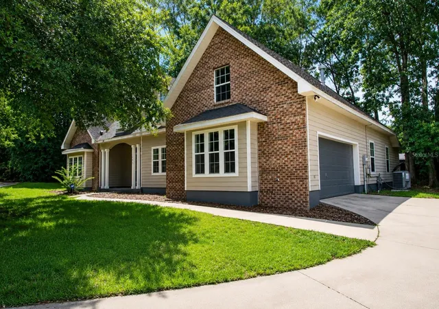 3rd image of 11444 Nw 18Th Ln, Gainesville, FL 32606 | MLS# GC542201