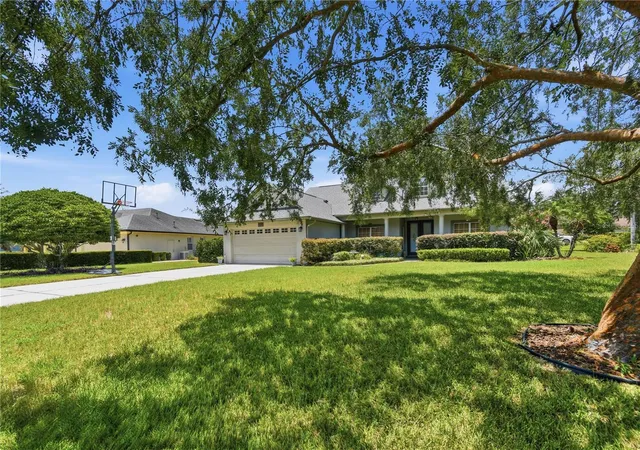 Photo 2 of Single family home for sale at 23354 Oak Prairie Cir, Sorrento, FL 32776 | MLS# O6427797 | Listing updated on 2026-08-24