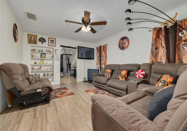 Photo 4 of Single family home for sale at 1835 47th Street S, St Petersburg, FL 33711 | MLS# TB8532333 | Listing updated on 2026-08-27