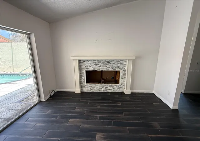 Photo 4 of Condo for sale at 4942 Samoa Cir #5, Orlando, FL 32808 | MLS# O6427802 | Listing updated on 2026-09-06