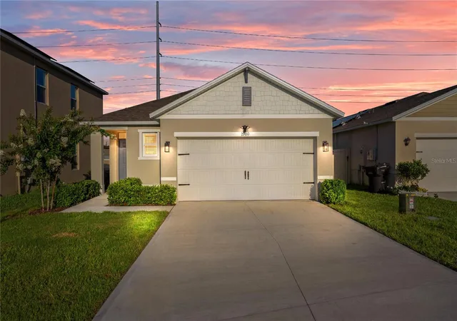 Photo 1 of Single family home for sale at 2900 Waterlily Way, Kissimmee, FL 34759 | MLS# O6427811 | Listing updated on 2026-07-24