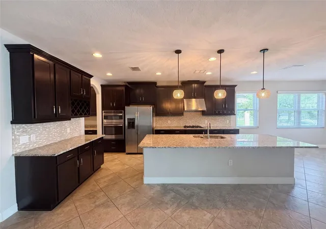 4th image of 2575 Grand Lakeside Dr, Palm Harbor, FL 34684 | MLS# O6427814