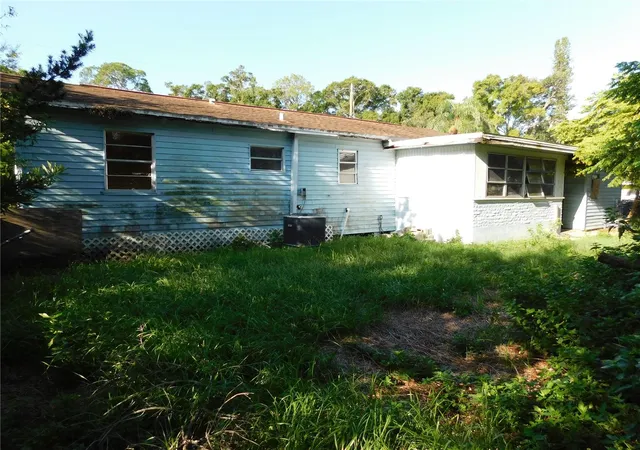 3rd image of 510 6Th Ave Nw, Largo, FL 33770 | MLS# TB8532350