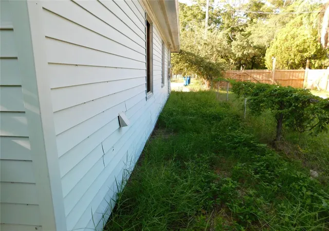 4th image of 510 6Th Ave Nw, Largo, FL 33770 | MLS# TB8532350