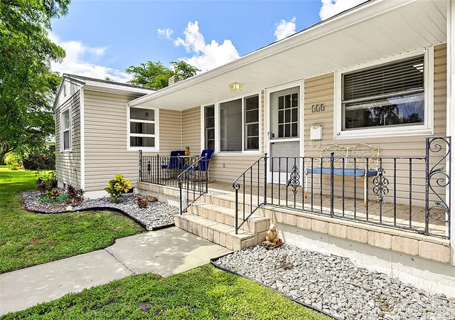 Photo 3 of Single family home for sale at 315 Durrance St, Punta Gorda, FL 33950 | MLS# C7528782 | Listing updated on 2026-09-05