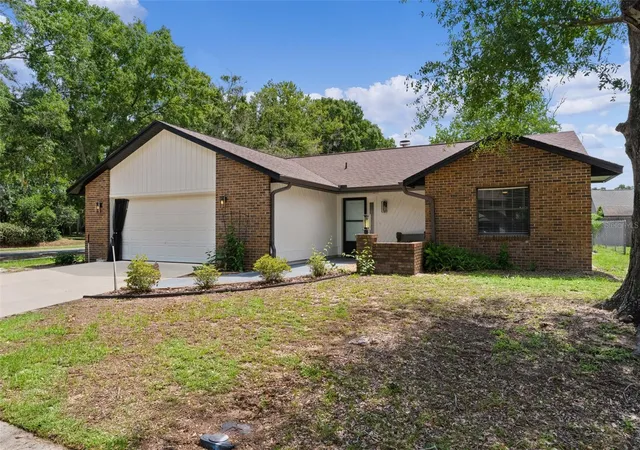 Photo 2 of Sale Pending at 1401 14th Street, Clermont, FL 34711 | MLS# G5115478 | Listing updated on 2026-08-22