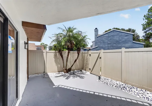 Photo 3 of Townhouse for sale at 4075 Shannon Brown Dr, Orlando, FL 32808 | MLS# O6427826 | Listing updated on 2026-09-04
