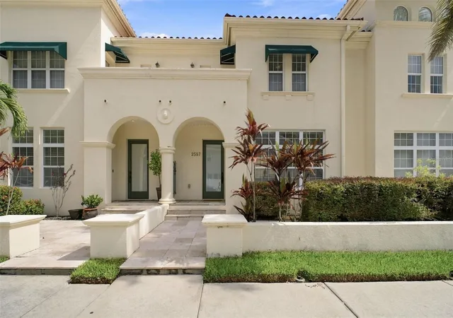 Photo 1 of Sale Pending at 2557 W Platt St, Tampa, FL 33609 | MLS# TB8532377 | Listing updated on 2026-08-03