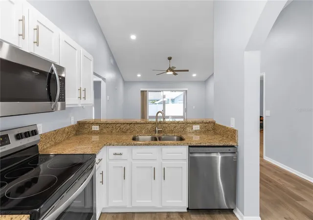 Photo 4 of Single family home for sale at 17020 Woodcrest Way, Clermont, FL 34714 | MLS# O6427832 | Listing updated on 2026-08-14