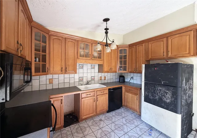 Photo 2 of Single family home for sale at 14705 Penguin Pl, Tampa, FL 33625 | MLS# W7887947 | Listing updated on 2026-09-03