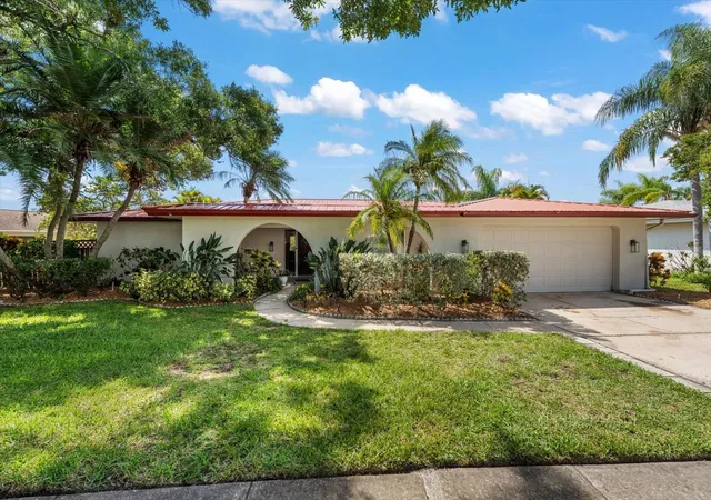Photo 1 of Single family home for sale at 2126 Egret Dr, Clearwater, FL 33764 | MLS# TB8532393 | Listing updated on 2026-09-29