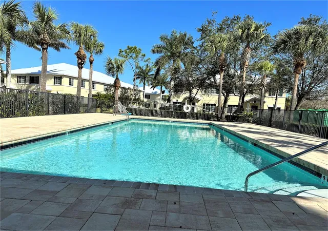 15th image of 220 Cape Harbour Loop #108, Bradenton, FL 34212 | MLS# A4700935