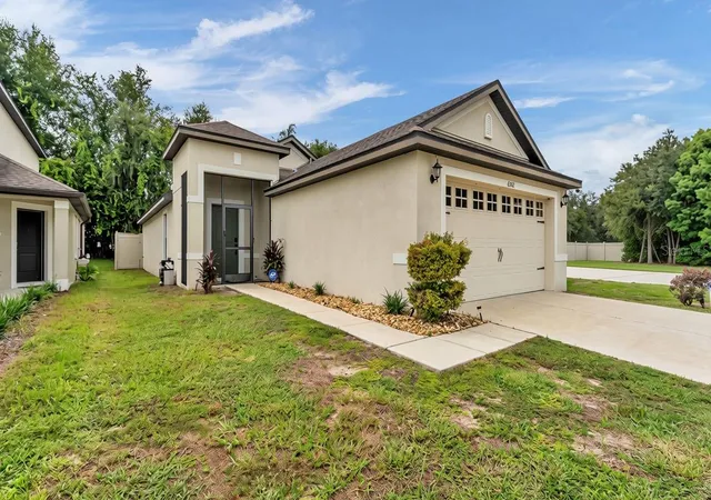 Photo 2 of Single family home for sale at 6302 Manitoba Dr, Lakeland, FL 33805 | MLS# L4963760 | Listing updated on 2026-08-05