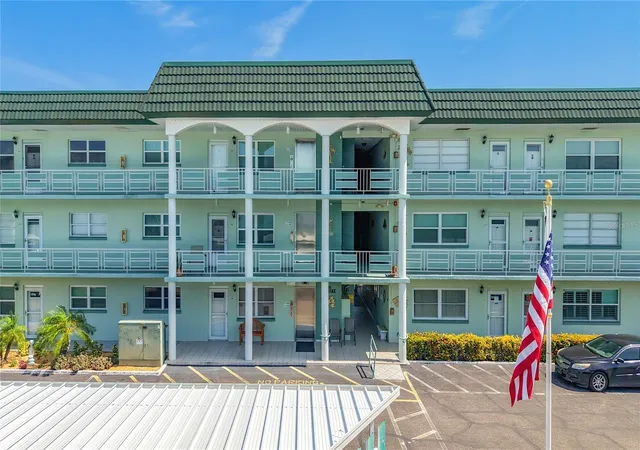 3rd image of 5935 30Th Ave S, Gulfport, FL 33707