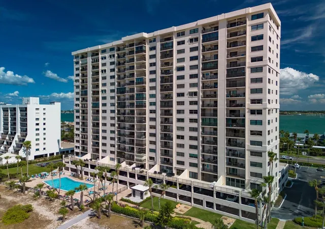 3rd image of 1270 Gulf Blvd #1503, Clearwater Beach, FL 33767 | MLS# TB8532426