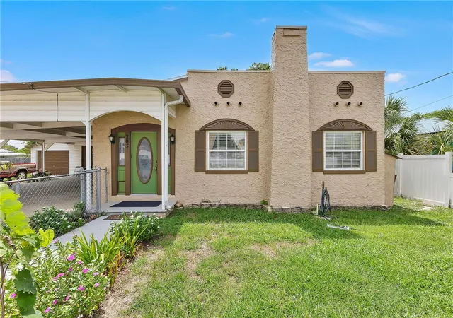 Photo 4 of Single family home for sale at 205 Tennessee St, Haines City, FL 33844 | MLS# O6427877 | Listing updated on 2026-09-16