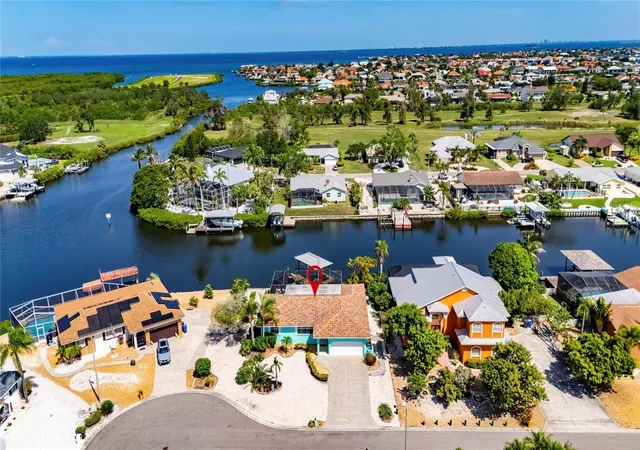 Photo 1 of Single family home for sale at 923 Golf Is Dr, Apollo Beach, FL 33572 | MLS# TB8532434 | Listing updated on 2026-10-03
