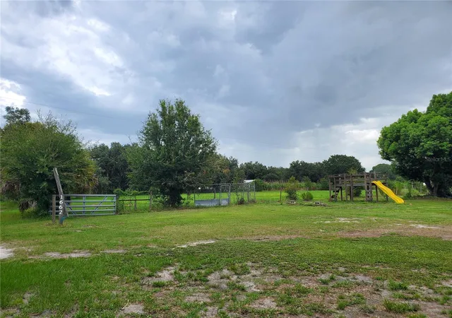 Photo 4 of Single family home for sale at 1662 Harvill Rd, Wauchula, FL 33873 | MLS# O6427878 | Listing updated on 2026-07-25